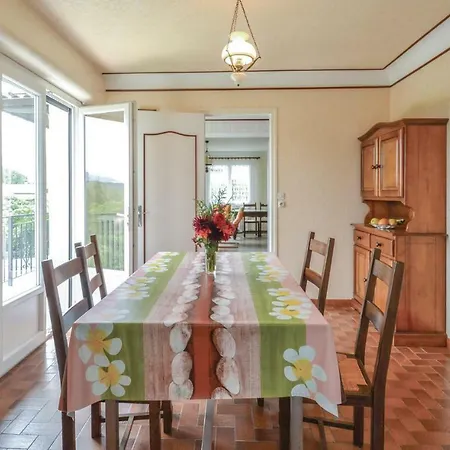 Three-bedroom Holiday In Espelette